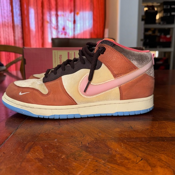 Nike X social status dunk “Chocolate Milk” - Picture 2 of 11